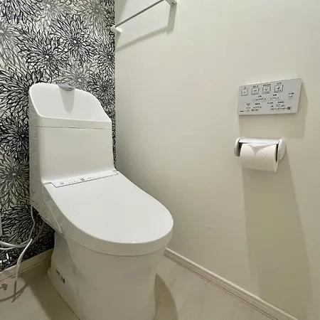 Sapporo South 8 Serviced Apartment: Newly Renovated with Excellent Access Exterior photo