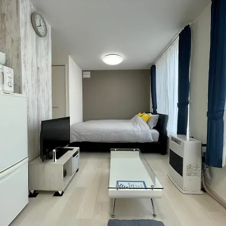 Sapporo South 8 Serviced Apartment: Newly Renovated with Excellent Access Exterior photo